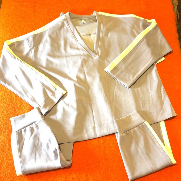 Light purple lilac and white band peachskin sporty loungewear tracksuit NWT - Picture 3 of 13